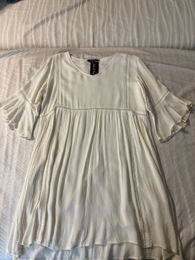 Flowy Cream Ruffle-Sleeve Midi Dress by Yak N Yeti